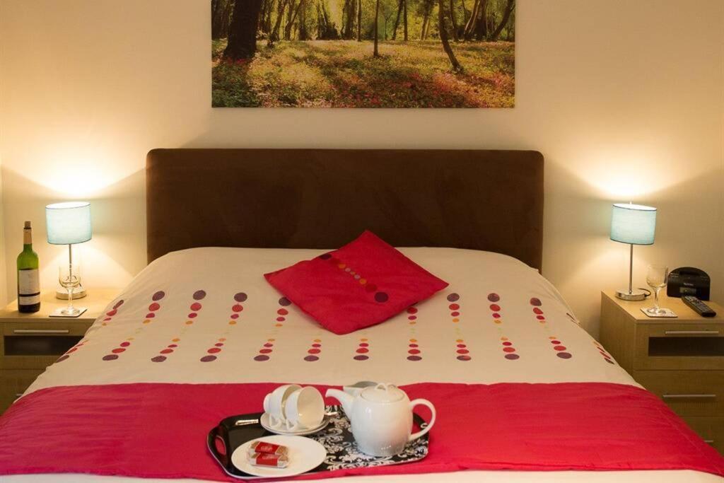 Treetops Cottages & Spa Grimsby Zewnętrze zdjęcie